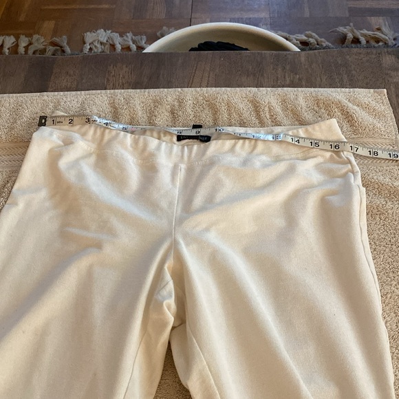 Eileen Fisher white washable stretch crepe fabulous pants from Neiman’s. - Picture 6 of 11